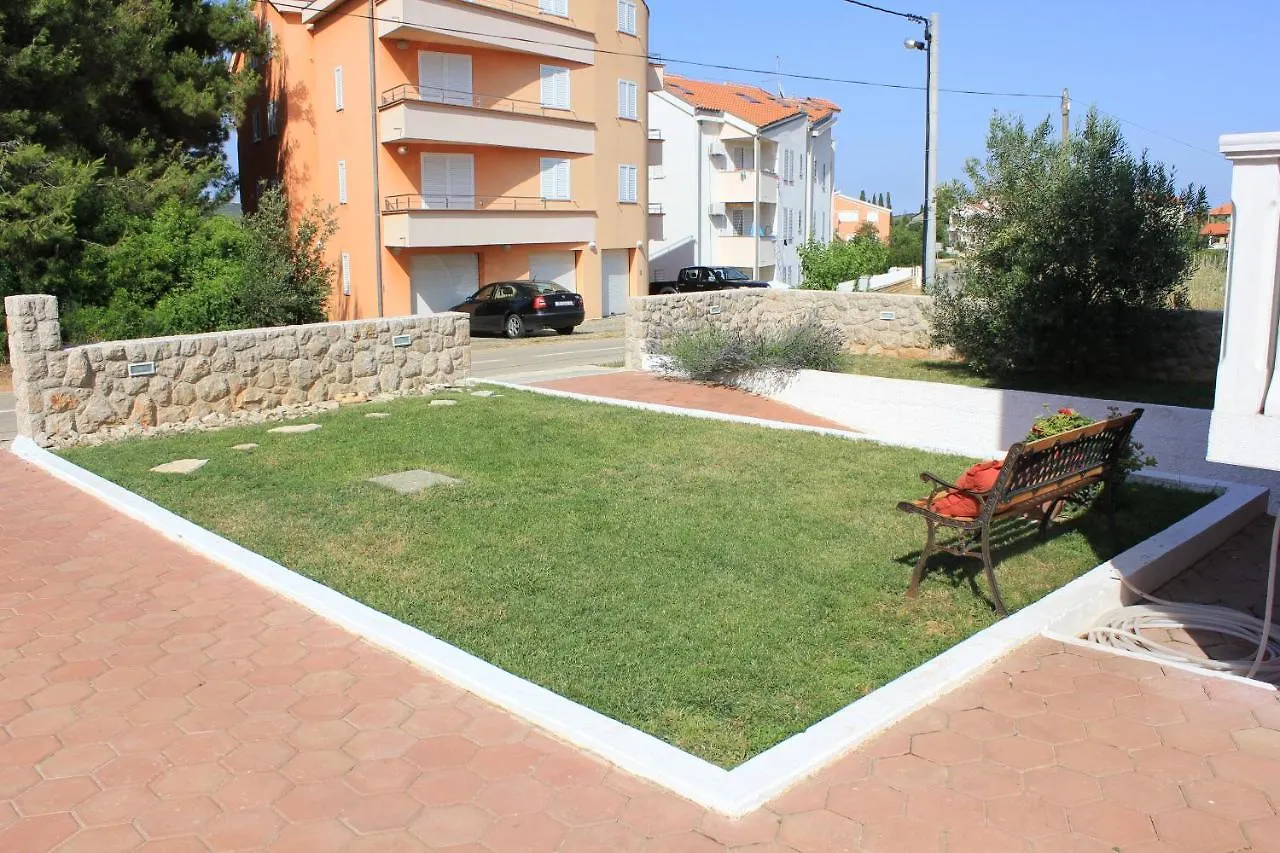Apartment Studio Pasman 8215A